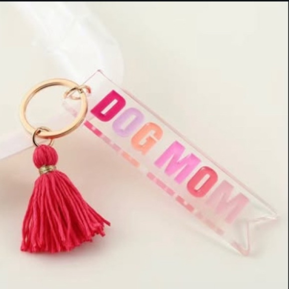 Dog mom keychain